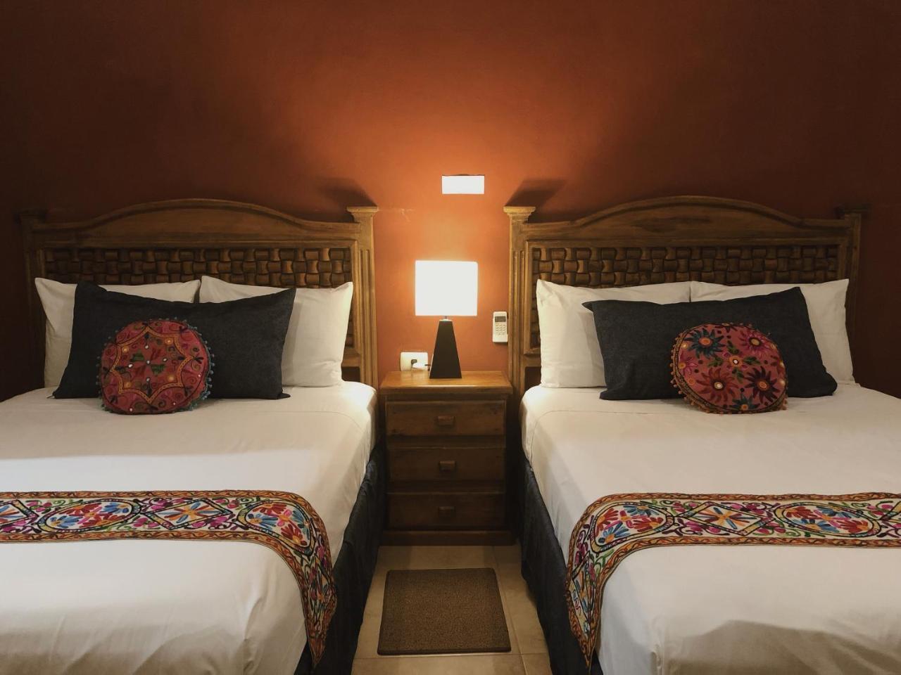 Hotel Real Colonial Valladolid  Ngoại thất bức ảnh
